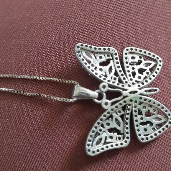 NWOT 925 Butterfly Necklace - Picture 6 of 8